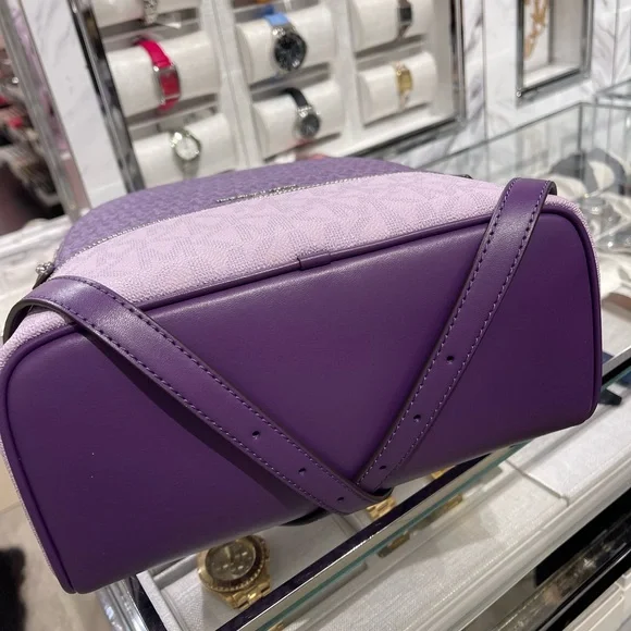 MICHAEL KORS Rhea Medium Zip Color-Block Signature Logo Backpack
Dark Purple NWT - Picture 6 of 16